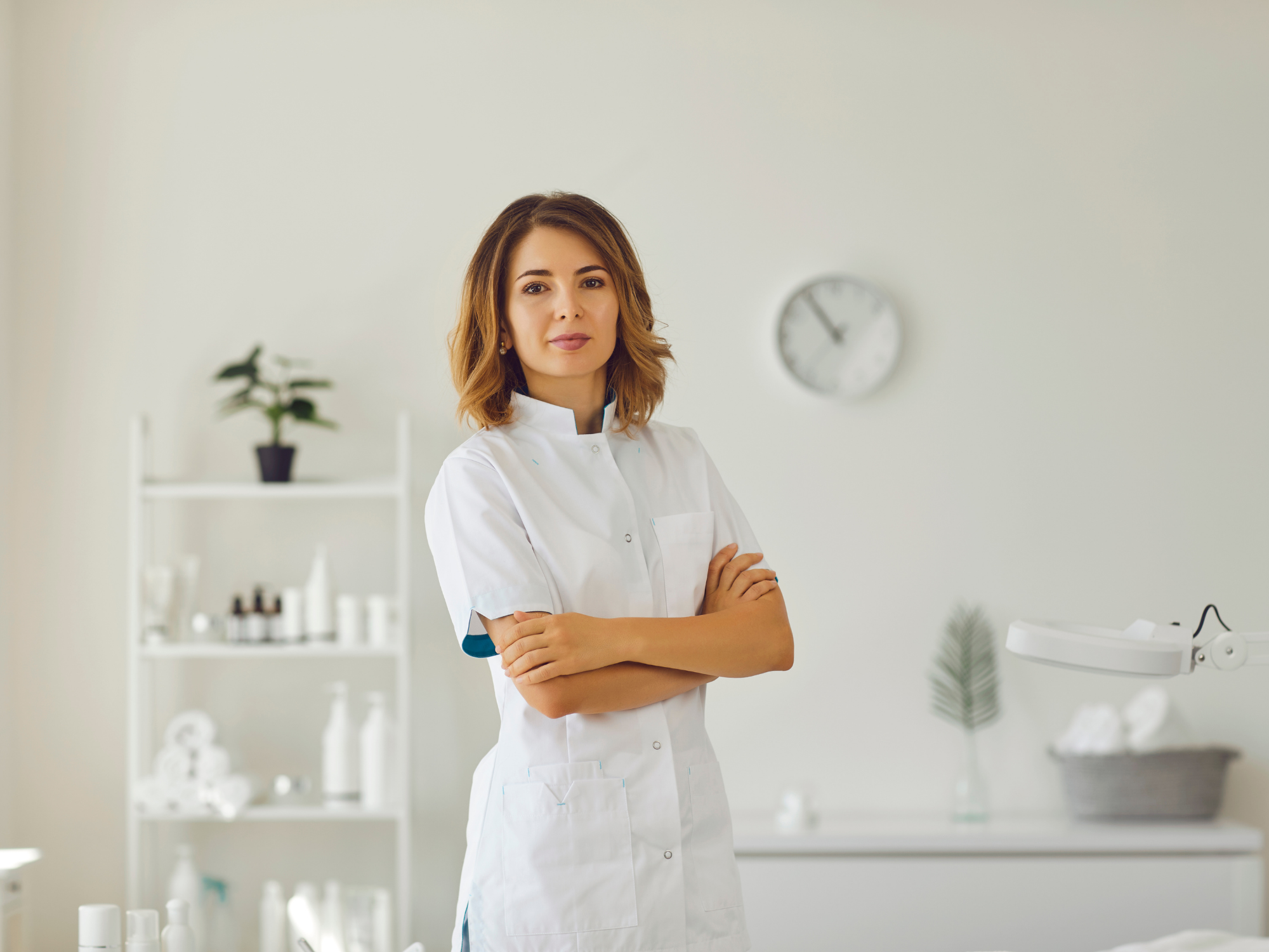 Dr Anna Nowak – dermatolog i laser terapeuta w Clear Growth Clinic